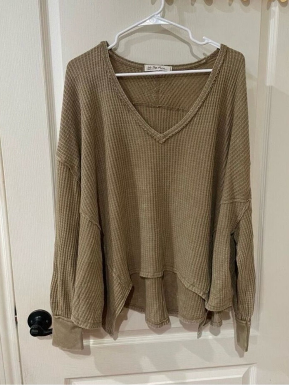 Free People Women’s waffle knit pullover size medium